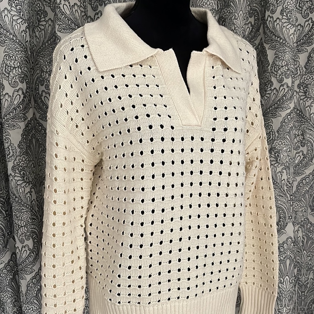 CREAM JOIE V NECK COLLARED SWEATER
